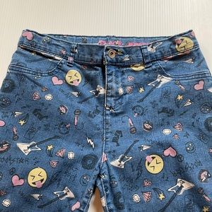 Place Emoji denim blue Jegging with hearts, peace signs, music. Girls size 16